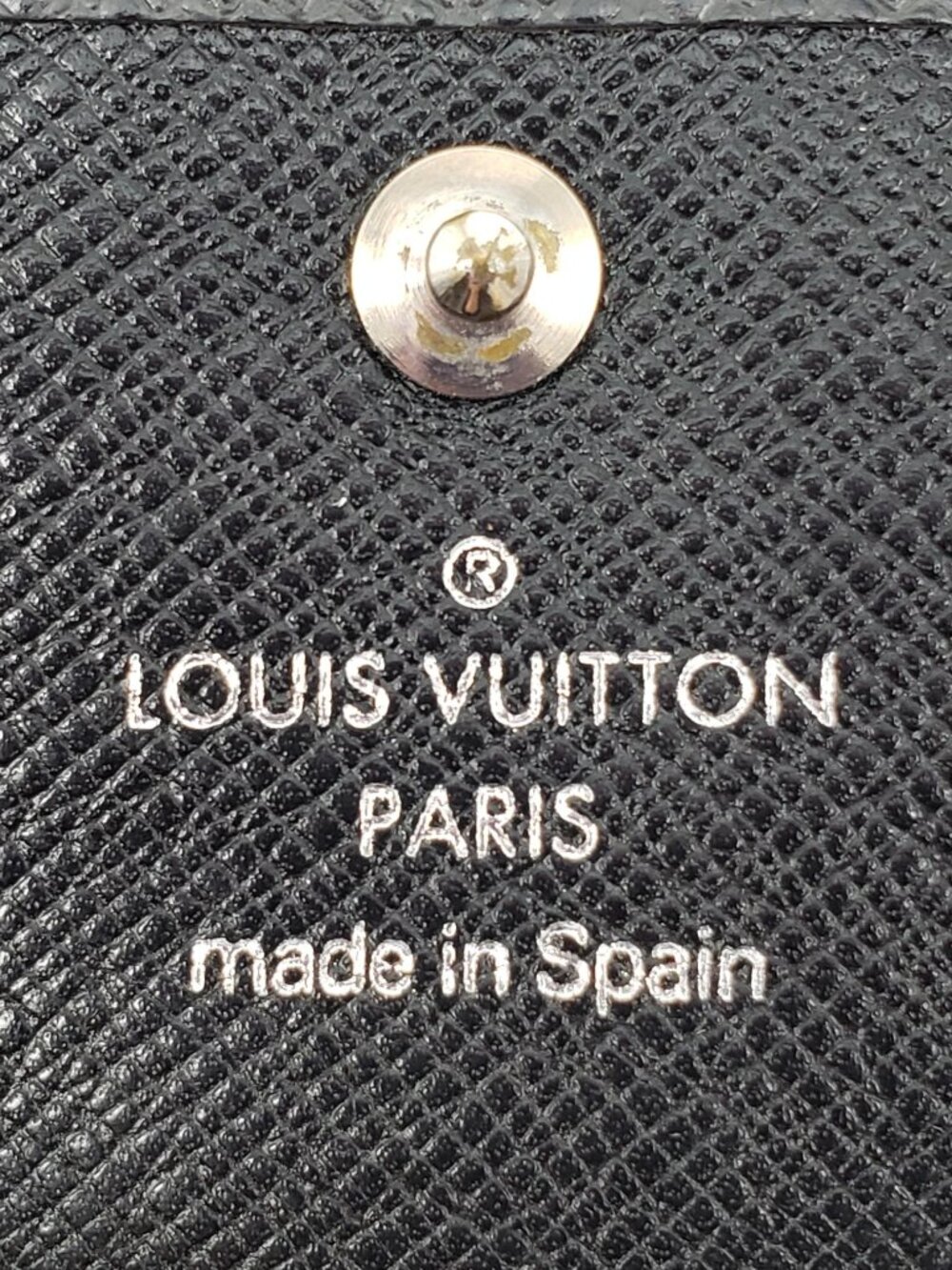 Authentic Louis Vuitton 6-Key Holder – Black Leather – Silver Hardware - Picture 12 of 16